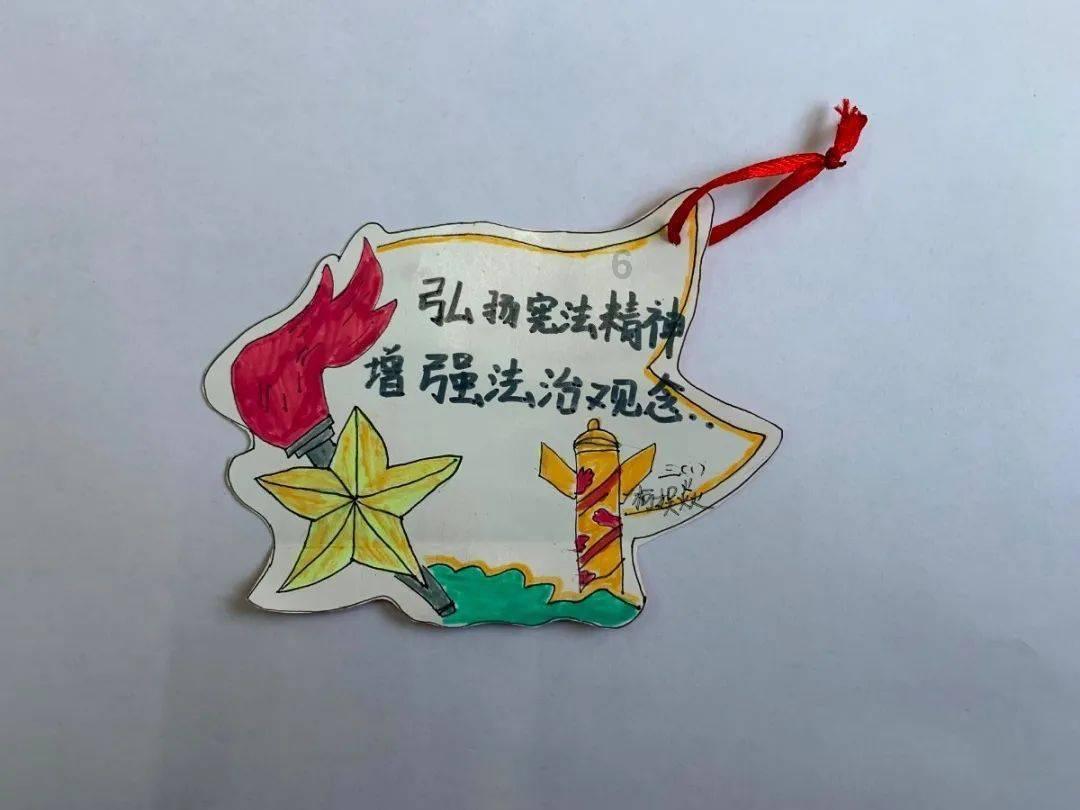 逃离空的老房子